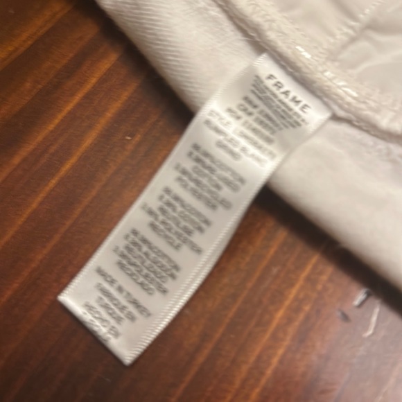 FRAME women’s LE SIMONE SHORT RAW RUMPLED BLANC GRIND - Picture 7 of 16